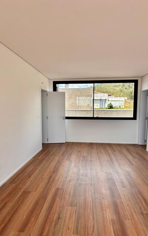 Casa de condomínio para alugar com 504m², 4 quartos e 4 vagas