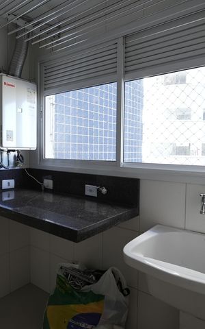 Apartamento à venda com 130m², 3 quartos e 3 vagasÁrea de Serviço