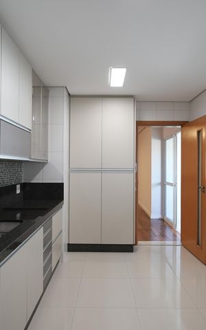 Apartamento à venda com 130m², 3 quartos e 3 vagasCozinha