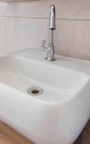 Apartamento à venda com 48m², 2 quartos e sem vaga Apartamento à venda com 48m², 2 quartos e sem vagaBanheiro