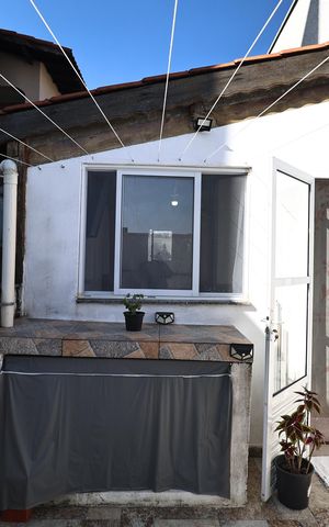 Apartamento à venda com 111m², 3 quartos e 1 vaga Apartamento à venda com 111m², 3 quartos e 1 vagaVaranda