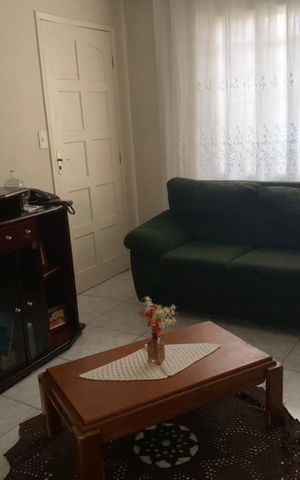 Casa à venda com 168m², 3 quartos e 2 vagas Casa à venda com 168m², 3 quartos e 2 vagasSala