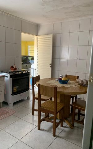 Casa à venda com 168m², 3 quartos e 2 vagas Casa à venda com 168m², 3 quartos e 2 vagasCozinha
