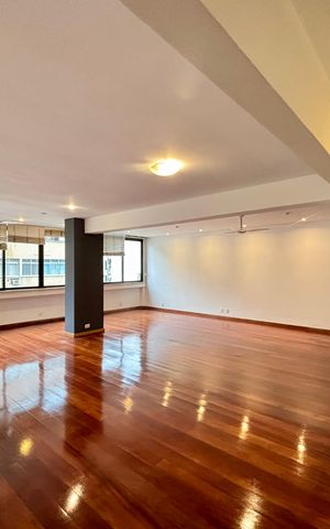 Apartamento à venda com 171m², 3 quartos e sem vaga