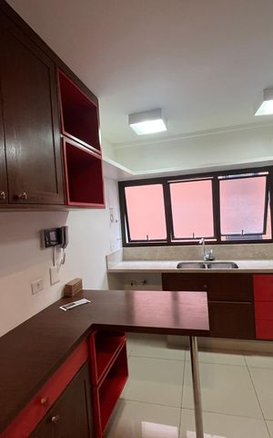 Apartamento para alugar com 129m², 2 quartos e 2 vagas Apartamento para alugar com 129m², 2 quartos e 2 vagasCozinha