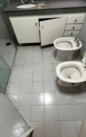 Apartamento para alugar com 129m², 2 quartos e 2 vagas Apartamento para alugar com 129m², 2 quartos e 2 vagasBanheiro 1