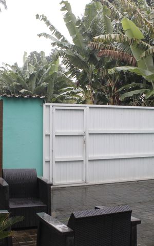 Casa de condomínio à venda com 118m², 4 quartos e 2 vagasÁrea externa