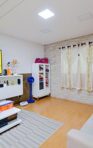 Casa à venda com 135m², 2 quartos e 1 vagaSala