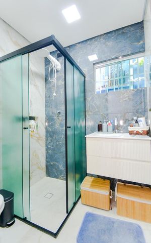 Casa à venda com 135m², 2 quartos e 1 vagaBanheiro