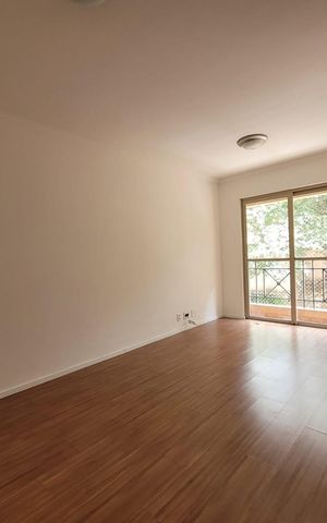Apartamento à venda com 67m², 3 quartos e 1 vaga Apartamento à venda com 67m², 3 quartos e 1 vagaSala