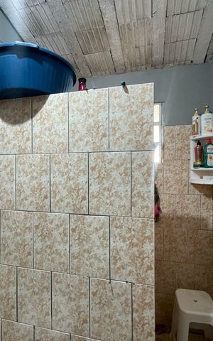 Casa à venda com 250m², 7 quartos e 7 vagas Casa à venda com 250m², 7 quartos e 7 vagasCasa 3 - Banheiro social