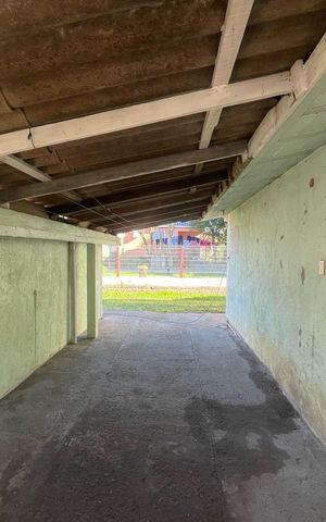 Casa à venda com 250m², 7 quartos e 7 vagas Casa à venda com 250m², 7 quartos e 7 vagasÁrea comum