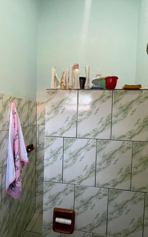 Casa à venda com 250m², 7 quartos e 7 vagas Casa à venda com 250m², 7 quartos e 7 vagasCasa 2 - Banheiro social