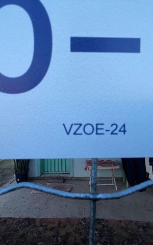 Casa à venda com 250m², 7 quartos e 7 vagas Casa à venda com 250m², 7 quartos e 7 vagasVZOE-24
