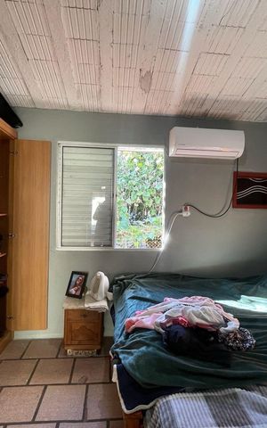 Casa à venda com 250m², 7 quartos e 7 vagas Casa à venda com 250m², 7 quartos e 7 vagasCasa 3 - Quarto