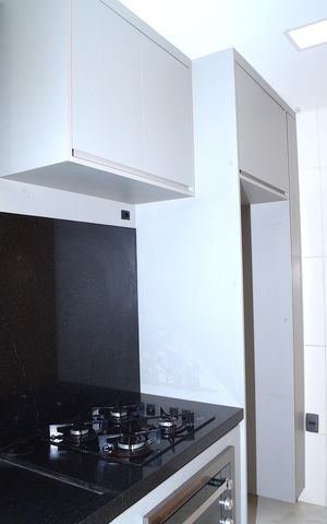 Apartamento à venda com 80m², 3 quartos e 2 vagasCozinha e Área de Serviço