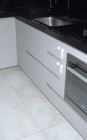 Apartamento à venda com 80m², 3 quartos e 2 vagasCozinha e Área de Serviço