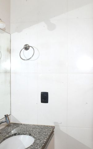 Apartamento à venda com 80m², 3 quartos e 2 vagasBanheiro da Suíte