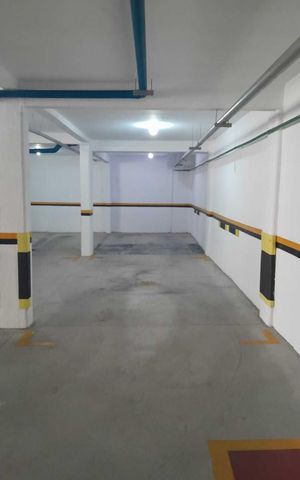 Apartamento para alugar com 176m², 3 quartos e 2 vagas Apartamento para alugar com 176m², 3 quartos e 2 vagasEstacionamento