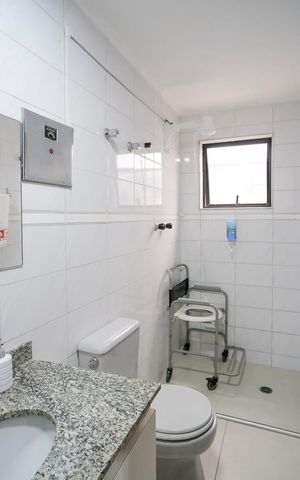 Apartamento à venda com 95m², 2 quartos e 1 vagaBanheiro da suíte