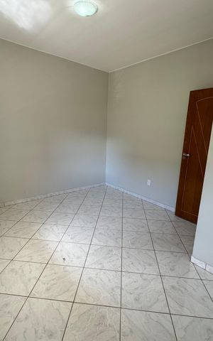 Casa à venda com 280m², 5 quartos e 3 vagas Casa à venda com 280m², 5 quartos e 3 vagasQuarto 2