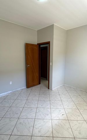 Casa à venda com 280m², 5 quartos e 3 vagas Casa à venda com 280m², 5 quartos e 3 vagasQuarto 2