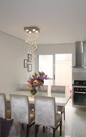 Casa de condomínio à venda com 100m², 2 quartos e 2 vagasSala / Cozinha