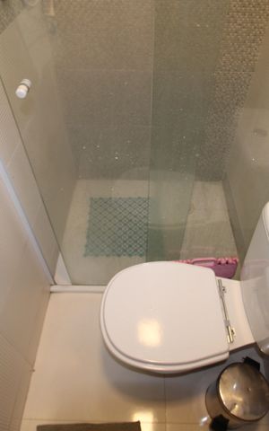 Casa de condomínio à venda com 100m², 2 quartos e 2 vagasQuarto 1 - Banheiro