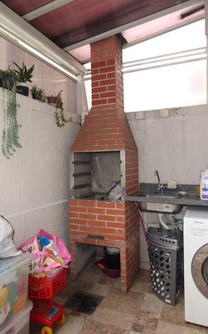 Casa de condomínio à venda com 100m², 2 quartos e 2 vagasÁrea de Serviço