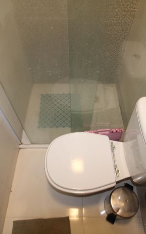 Casa de condomínio à venda com 100m², 2 quartos e 2 vagasQuarto 1 - Banheiro