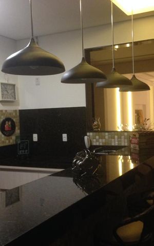 Casa à venda com 38000m², 5 quartos e 4 vagas Casa à venda com 38000m², 5 quartos e 4 vagasCozinha