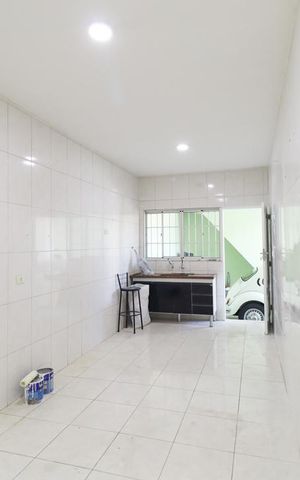 Casa para alugar com 80m², 2 quartos e 1 vaga Casa para alugar com 80m², 2 quartos e 1 vagaCozinha