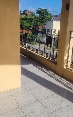 Casa à venda com 239m², 4 quartos e 2 vagas Casa à venda com 239m², 4 quartos e 2 vagasÁrea externa