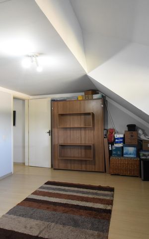 Casa à venda com 220m², 3 quartos e 3 vagasÁtico