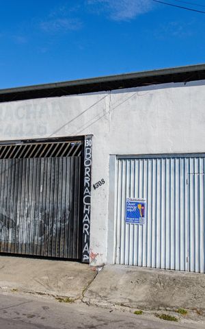 Casa para alugar com 200m², 3 quartos e 1 vaga