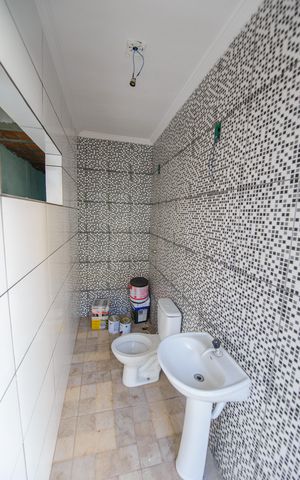 Casa para alugar com 200m², 3 quartos e 1 vaga Casa para alugar com 200m², 3 quartos e 1 vagaBanheiro de serviço