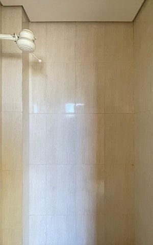 Casa à venda com 277m², 3 quartos e 3 vagas Casa à venda com 277m², 3 quartos e 3 vagasBanheiro 5