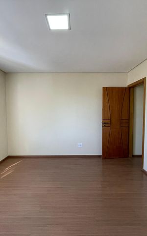 Casa à venda com 277m², 3 quartos e 3 vagas Casa à venda com 277m², 3 quartos e 3 vagasQuarto 2