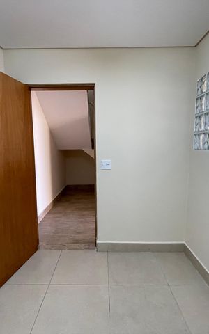 Casa à venda com 277m², 3 quartos e 3 vagas Casa à venda com 277m², 3 quartos e 3 vagasÁrea de Serviço