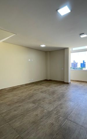 Casa à venda com 277m², 3 quartos e 3 vagas Casa à venda com 277m², 3 quartos e 3 vagasSala