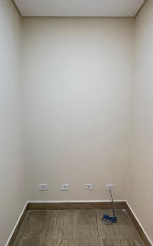 Casa à venda com 277m², 3 quartos e 3 vagas Casa à venda com 277m², 3 quartos e 3 vagasEscritório