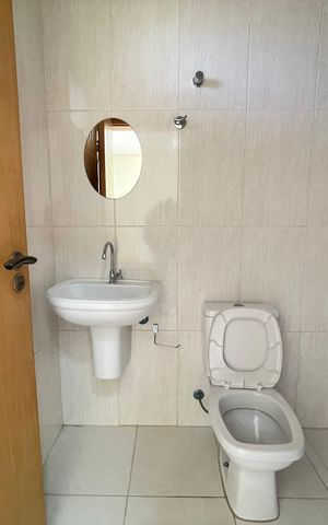 Casa à venda com 277m², 3 quartos e 3 vagas Casa à venda com 277m², 3 quartos e 3 vagasBanheiro 5