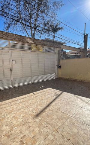 Casa à venda com 277m², 3 quartos e 3 vagas Casa à venda com 277m², 3 quartos e 3 vagasGaragem
