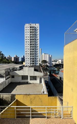 Casa à venda com 277m², 3 quartos e 3 vagas Casa à venda com 277m², 3 quartos e 3 vagasSala