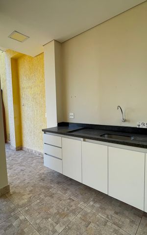 Casa à venda com 277m², 3 quartos e 3 vagas Casa à venda com 277m², 3 quartos e 3 vagasVaranda