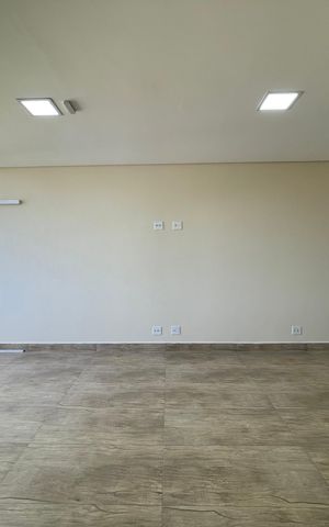 Casa à venda com 277m², 3 quartos e 3 vagas Casa à venda com 277m², 3 quartos e 3 vagasSala