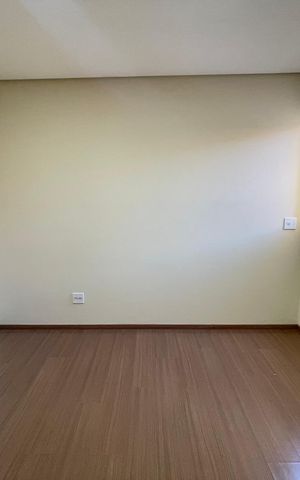 Casa à venda com 277m², 3 quartos e 3 vagas Casa à venda com 277m², 3 quartos e 3 vagasQuarto 1