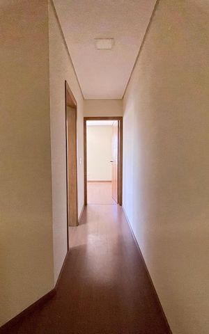 Casa à venda com 277m², 3 quartos e 3 vagas Casa à venda com 277m², 3 quartos e 3 vagasCorredor