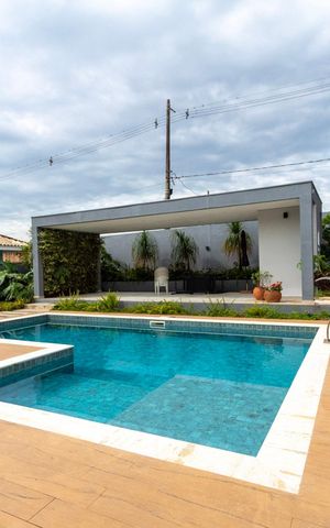 Casa de condomínio para alugar com 415m², 4 quartos e 8 vagas Casa de condomínio para alugar com 415m², 4 quartos e 8 vagasÁrea comum