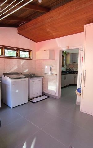Casa para alugar com 500m², 4 quartos e 4 vagas Casa para alugar com 500m², 4 quartos e 4 vagasÁrea de serviço